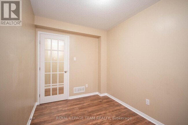 Photo - 304 Citiplace Dr