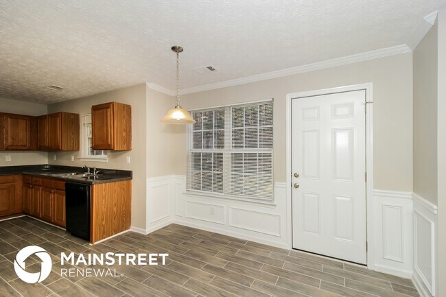 Photo - 2403 Brookgate Way