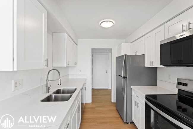 Photo - Newly Renovated 1 Bed / 1 Bath in Gated El Segundo Community – Pool, Gym, Parking & Prime Location