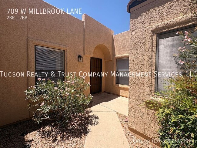 Photo - 709 W Millbrook Ln