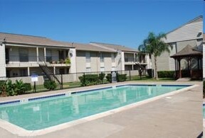 Pool - Brays Village