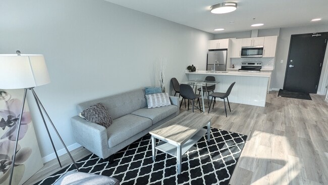 Building Photo - 475 St Anne's Rd Unit 216