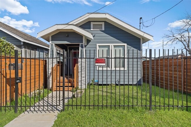 Building Photo - 7623 Ave E Rental