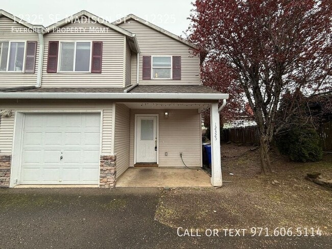 Building Photo - 12325 SE Madison St Unit 12325