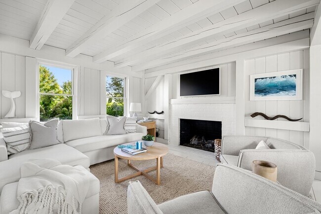 Photo - 1 Doc Ryder Dr