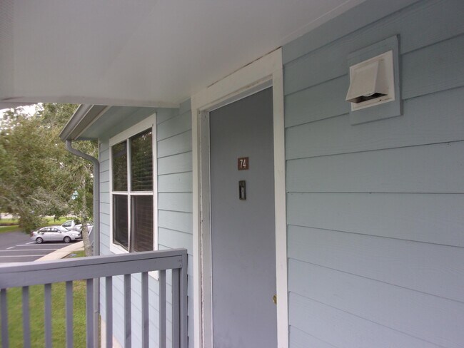 Photo - 700 W Pope Rd