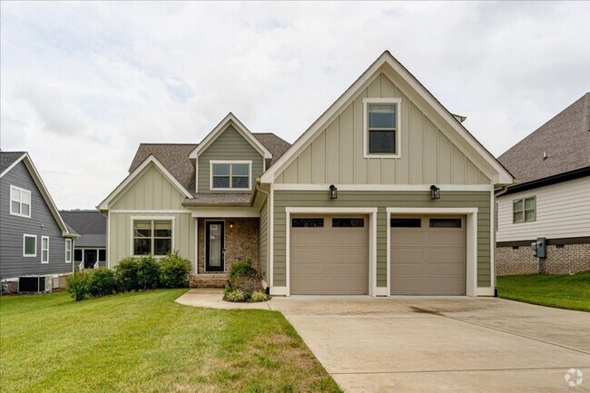 Building Photo - Beautiful, 5 bedroom Ooltewah Home!