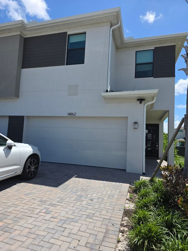 Photo - 14162 SW Thorens Dr