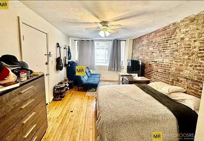 Building Photo - 19 Charter St Unit 1 Rental
