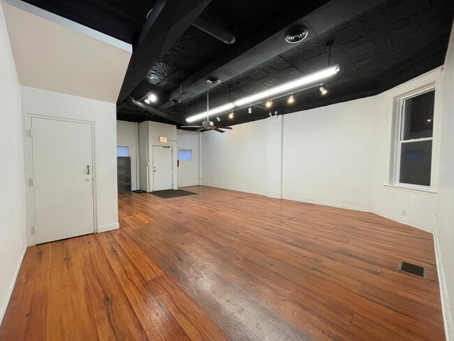 Photo - 3112 N California Ave