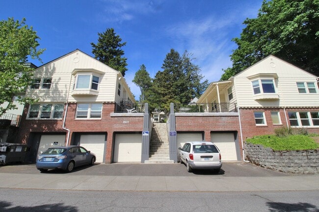 Photo - 3507 SW 11th Ave Apartment Unit 8