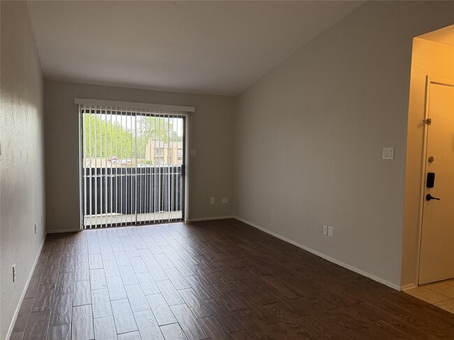 Photo - 3300 Pebblebrook Dr Unit 108