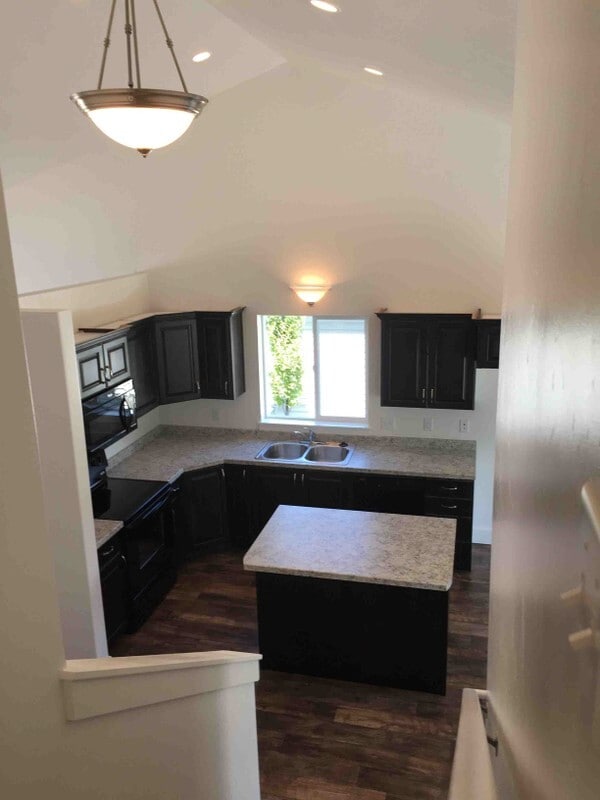 Photo - 848 N 440 W