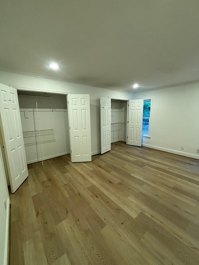 Photo - 14300 Woods Walk Ln