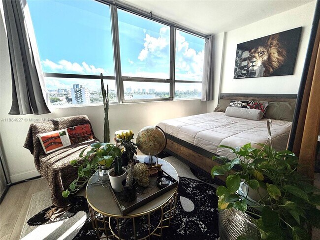 Photo - 1500 Bay Rd Unidad 810S