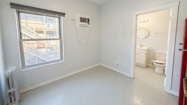Photo - 4700 N Racine Ave Unit 108
