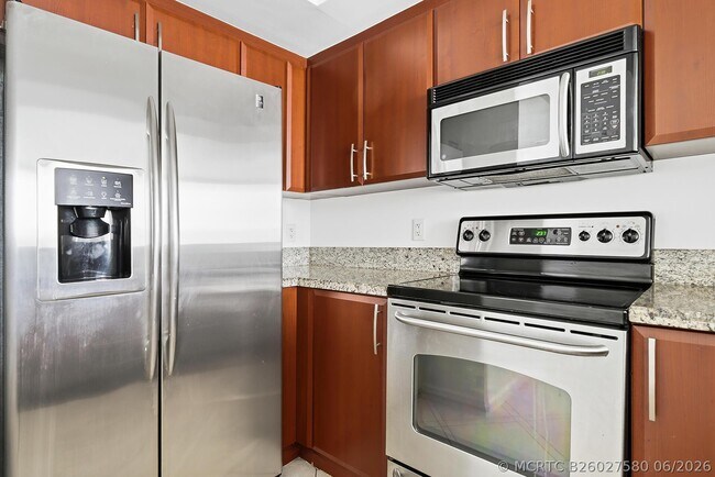 Photo - 403 S Sapodilla Ave Unit 218