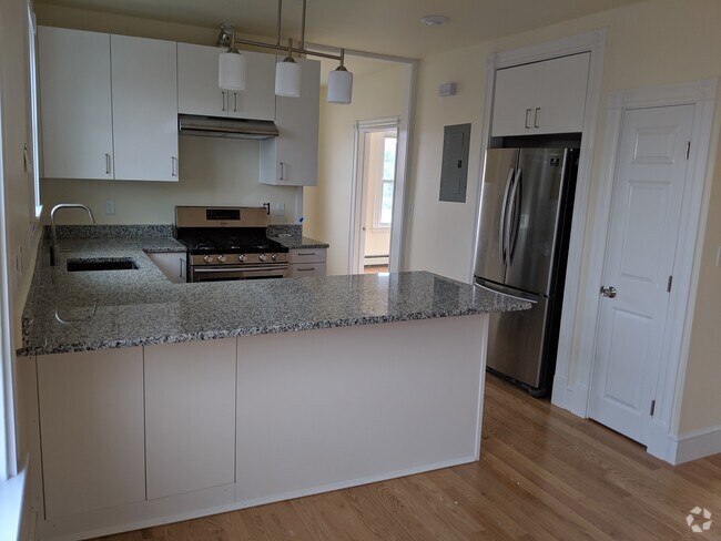 Building Photo - 22 Leland St Unit 3 Rental