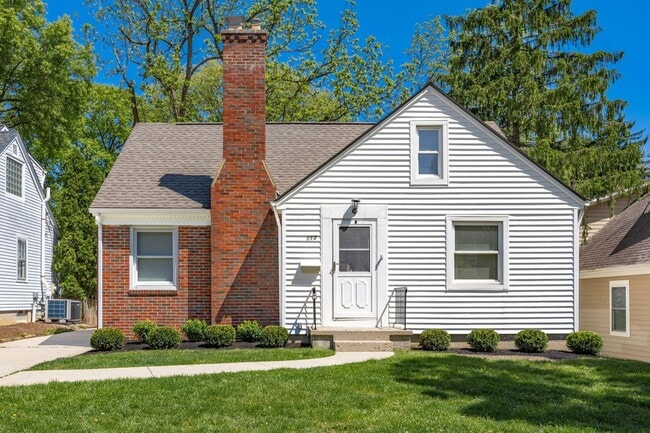 Photo - 112 Howard Ave