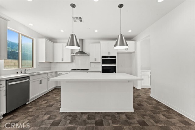 Photo - 8465 Anthony St