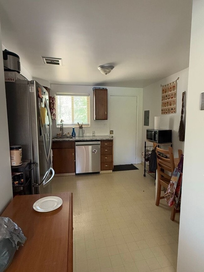 Photo - 2 Bed 1 Bath Orem Apartment by Orem Library Unit 41