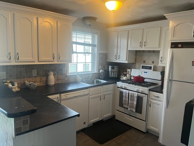 Photo - 138 Mount Washington St