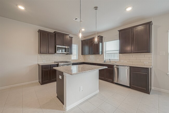 Photo - 31123 Mahogany Fir Trl