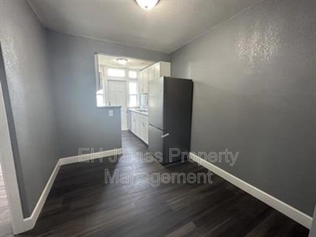 Photo - 2206 E 7th St