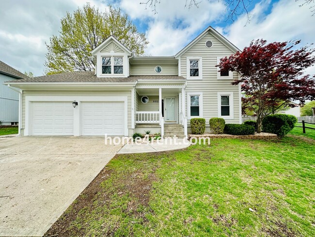 Photo - Wonderful Belton Home w/ Wood Floors, Finished Basement and Fenced Yard!