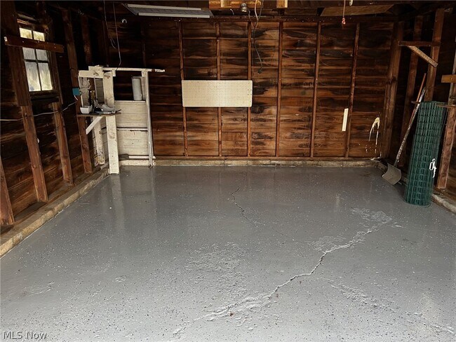 Photo - 485 Meade Ave