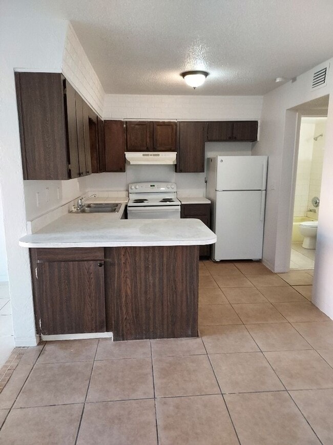 Photo - 201 Nancy Dr