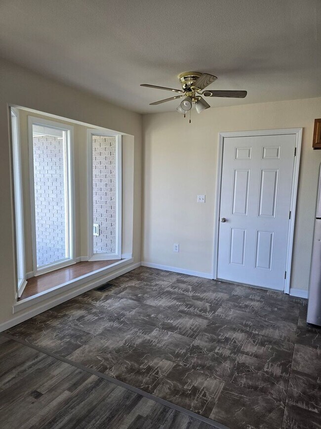 Photo - Beautiful Move in ready House!