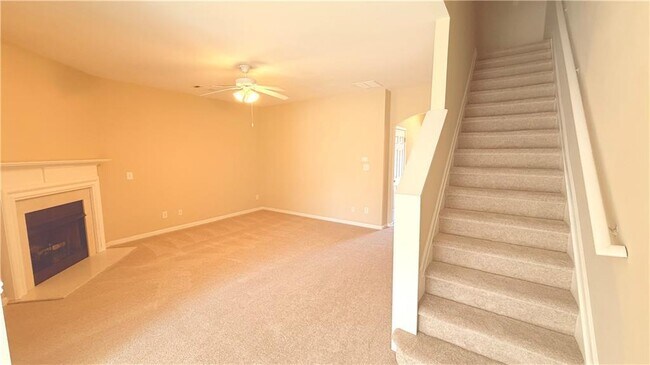 Photo - 1902 Dilcrest Dr