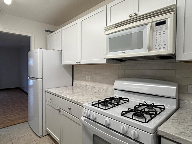 Photo - 128 S Hale Ave