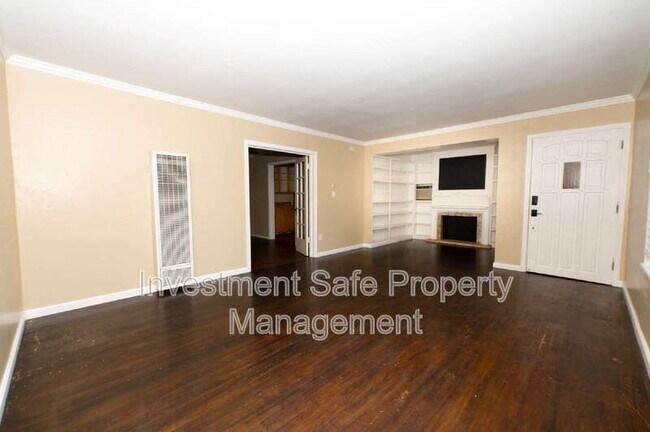 Photo - 4982 Baltimore Dr Unidad #A Rental