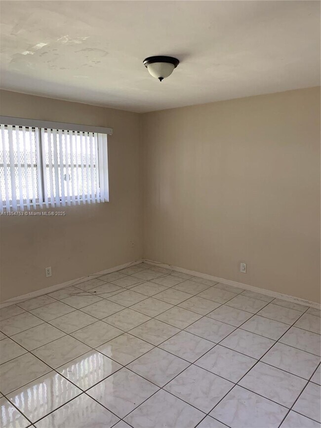 Photo - 2641 Polk St Unit 3