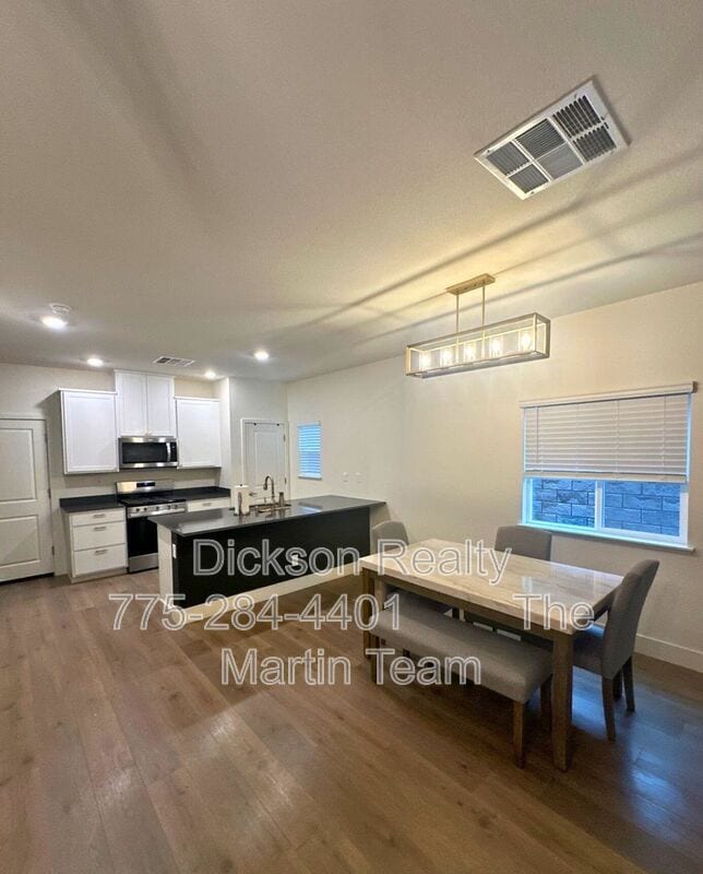 Photo - 1243 Cedarhaven Ct