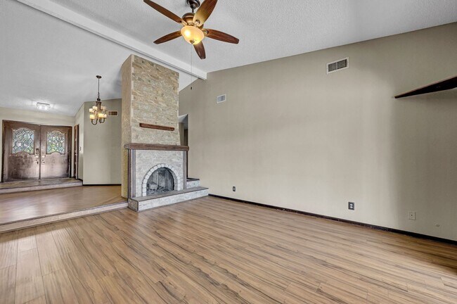 Photo - 5-bedroom, 4-bathroom single-story home