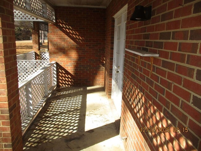 Photo - 2110 Lennox St