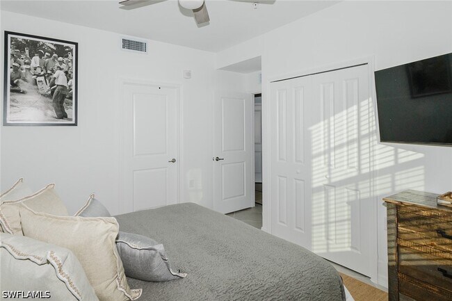 15375 Grn Acrs Ave Unit 2211