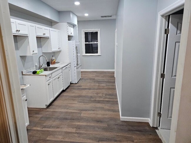 Photo - 711 N Ohio Ave Unit 1