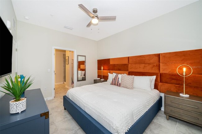 Photo - 3180 Paradox Cir Unit 406