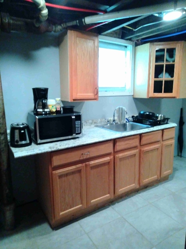 Building Photo - 16511 Snowden St