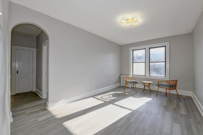 Photo - 901 Grand Ave Unidad B 5