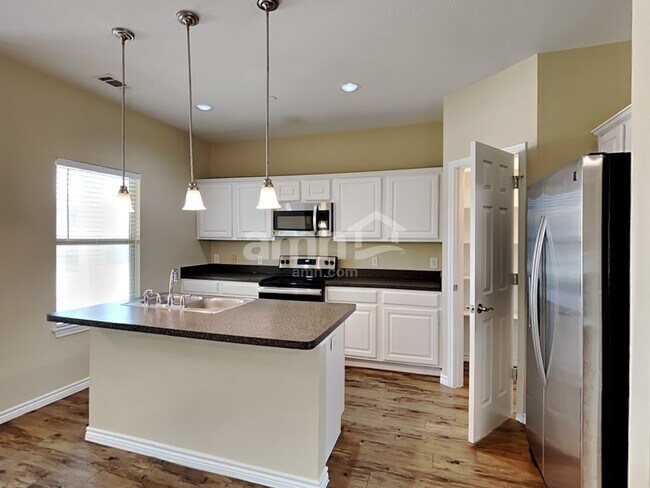 Photo - 5400 Galante Ln