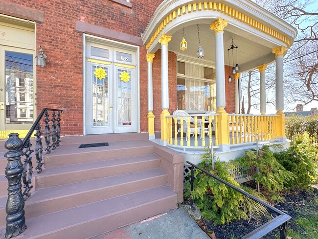 Photo - 152 Grand St Unit 2