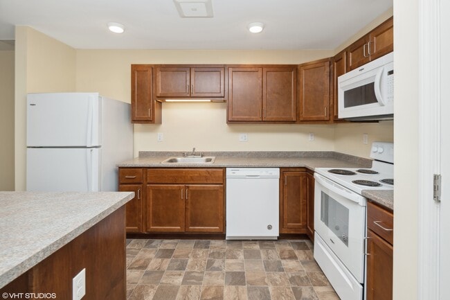 Photo - Clark Brook Apartments