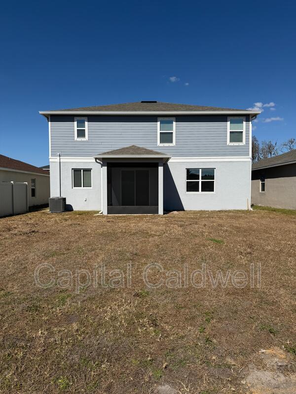 Photo - 37450 MacKenzie Dr