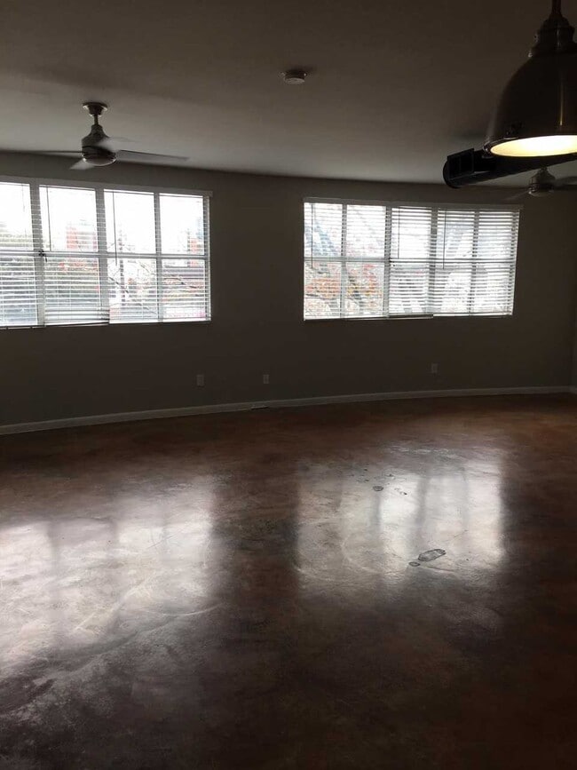 Photo - MAA McKinney Avenue