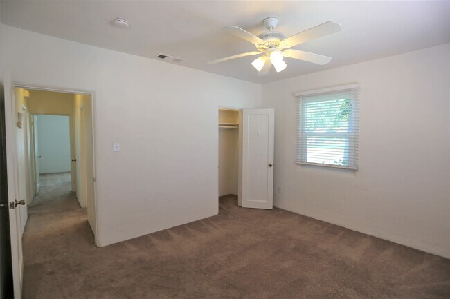 Photo - 226 Camellia Way